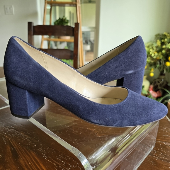 Cole Haan Shoes - EUC Cole Haan Navy Suede Heels 6.5